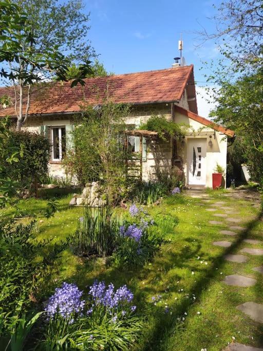 Gite Les Lilas La Genevraye Exterior photo